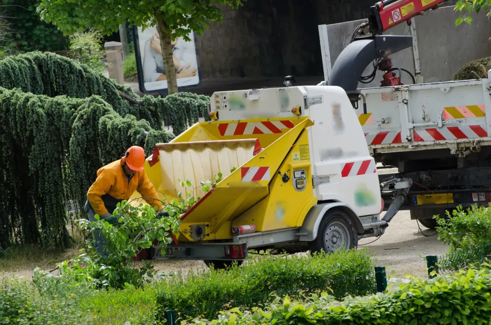 Broyage de branches près de La Teste-de-Buch